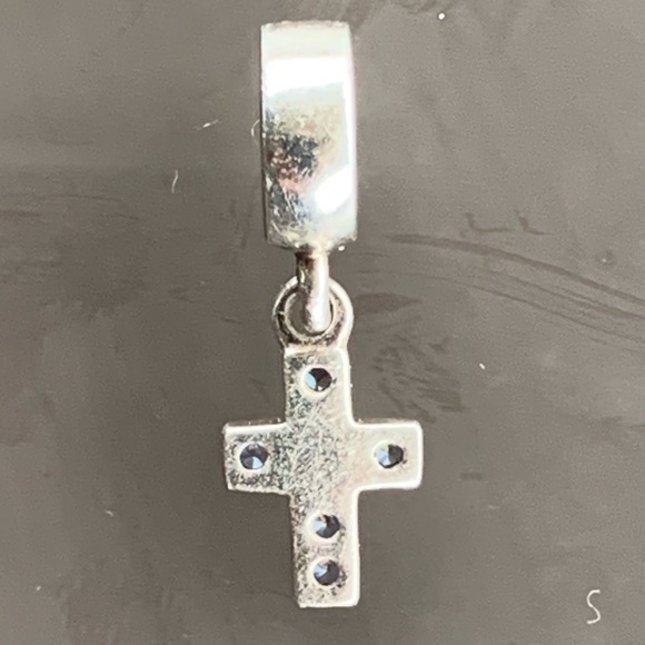 Pandora retired 925 sterling silver ALE cross with blue stones - Picture 3 of 3